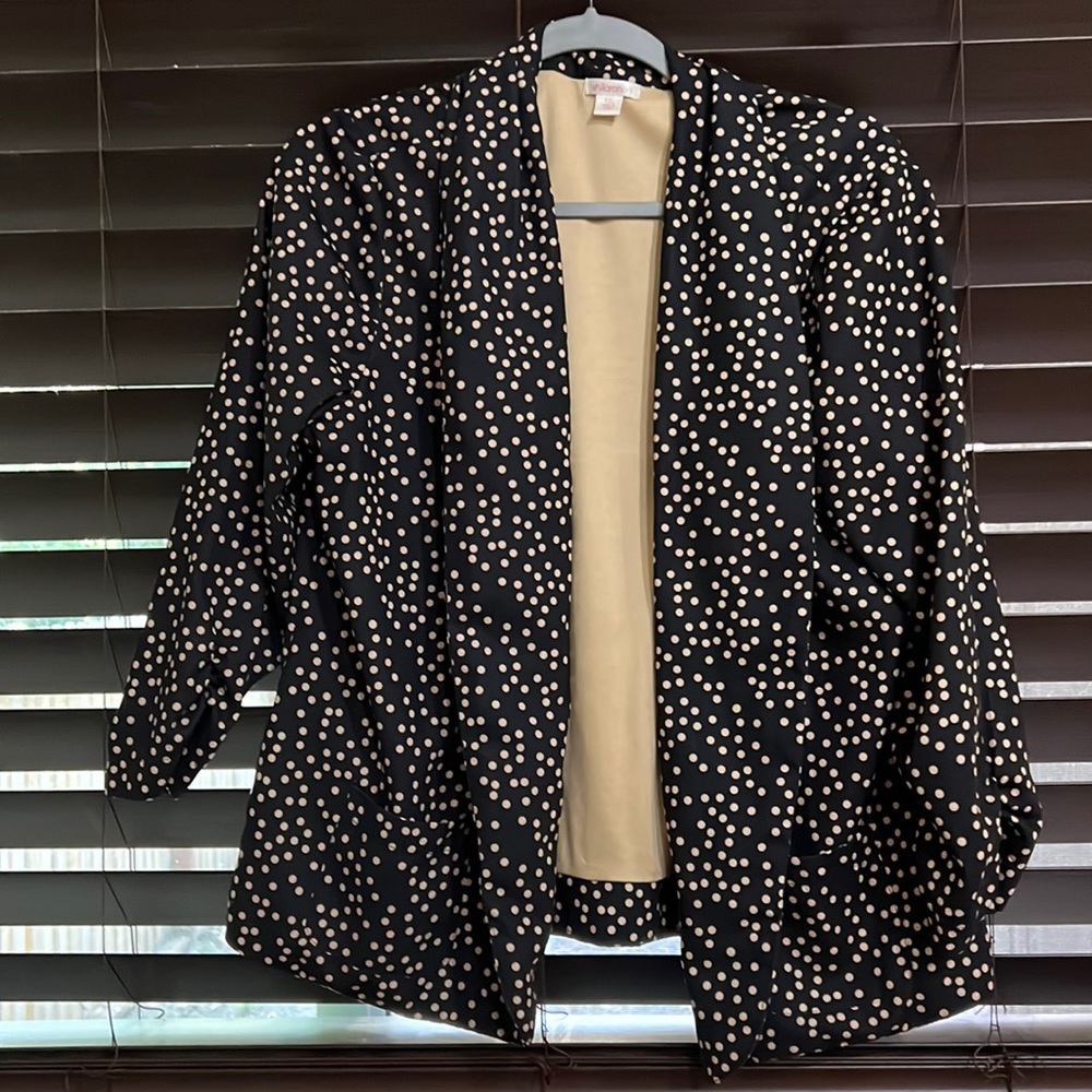 Black w/beige polka dots blazer